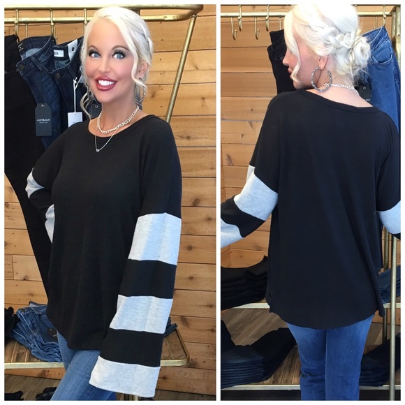❤️LAST ONE! Soft Oversized Color Block Tunic! - Picture 2 of 6